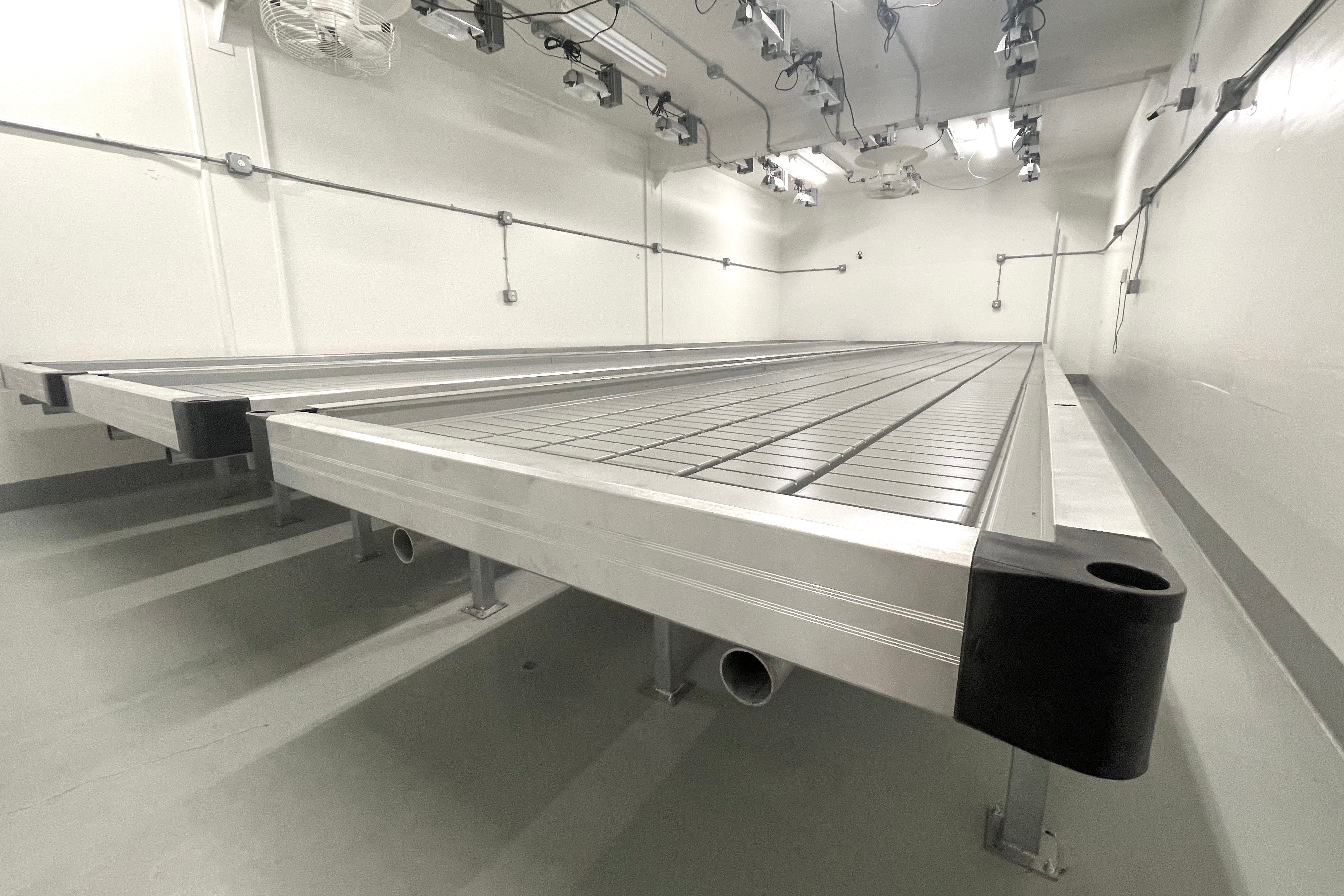 rolling-benches-hortitech-toughest on the market