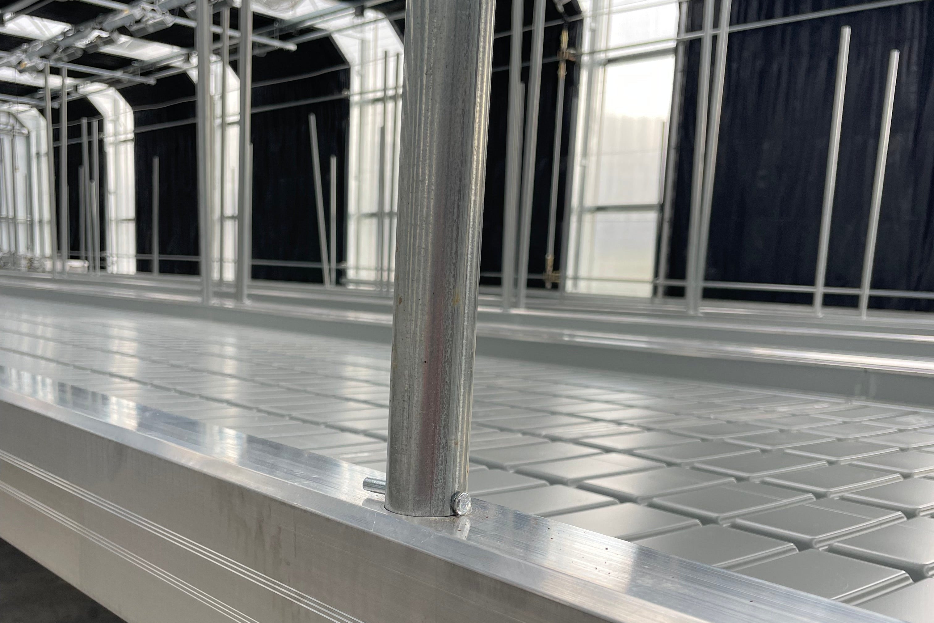 rolling-benches-hortitech-toughest on the market